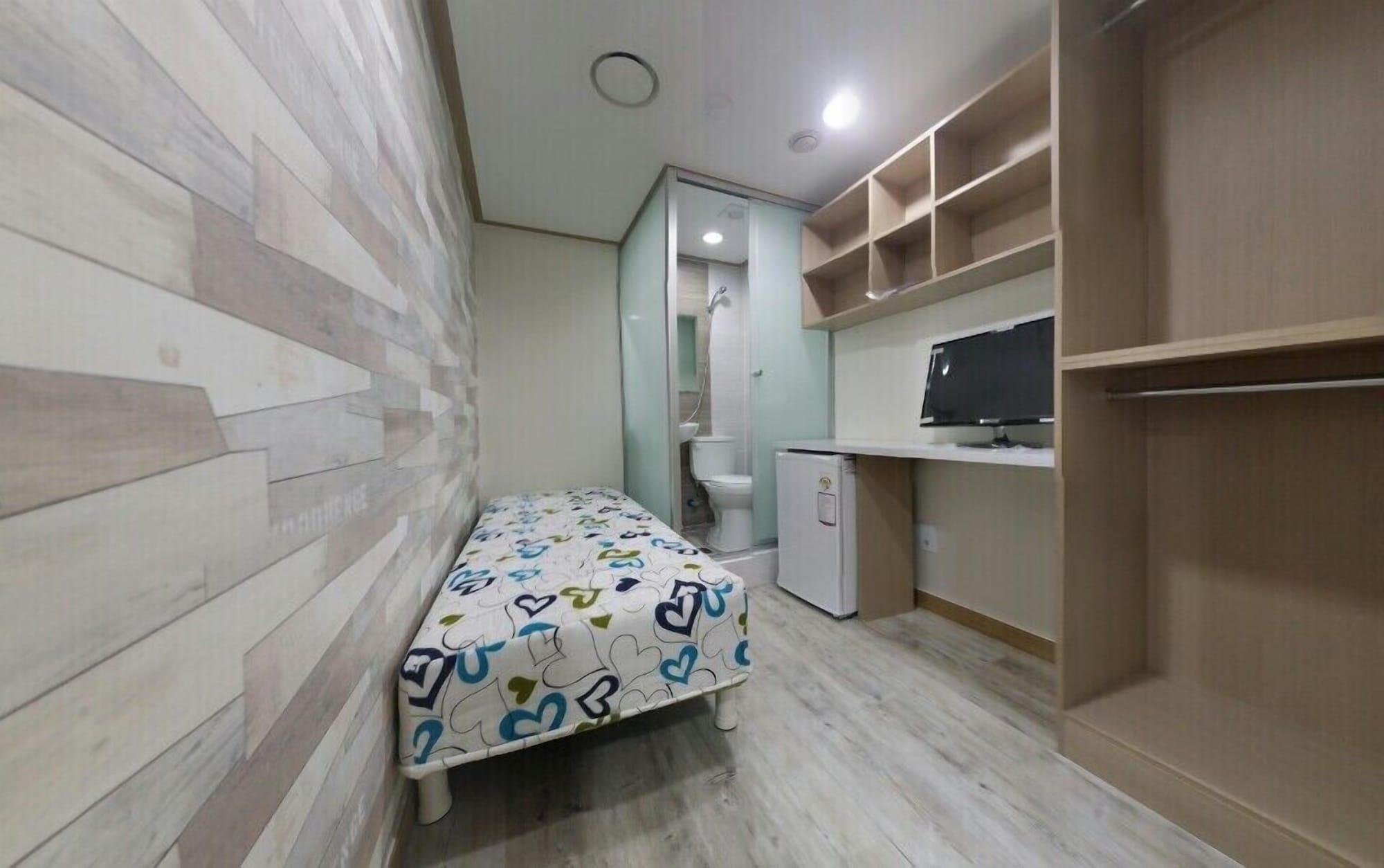 Don Quixote Stay Seoul Bagian luar foto